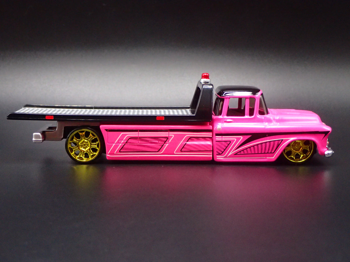 1957 CHEVY CHEVROLET FLATBED RAMP TRUCK TOW TRUCK 1:64 SCALE DIECAST MODEL CAR