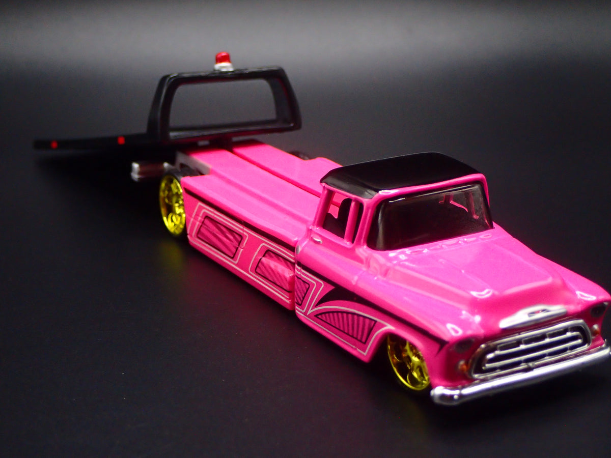 1957 CHEVY CHEVROLET FLATBED RAMP TRUCK TOW TRUCK 1:64 SCALE DIECAST MODEL CAR