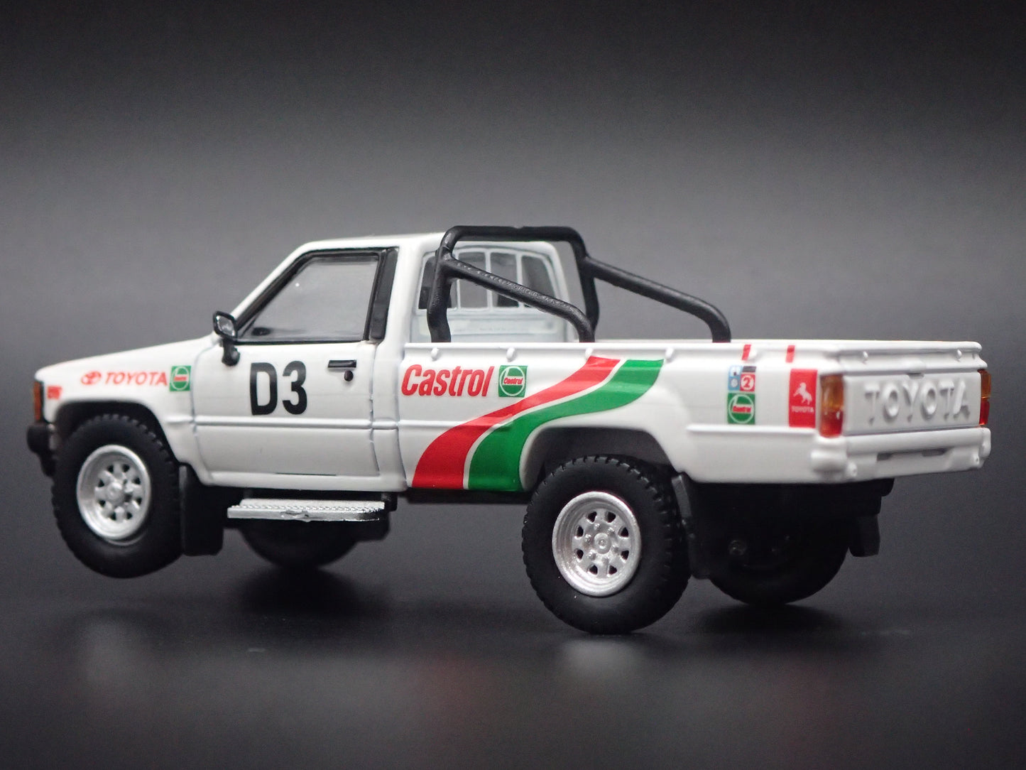 1984-1988 TOYOTA HILUX PICKUP TRUCK N60 N70 SERIES 1/64 SCALE DIECAST MODEL CAR
