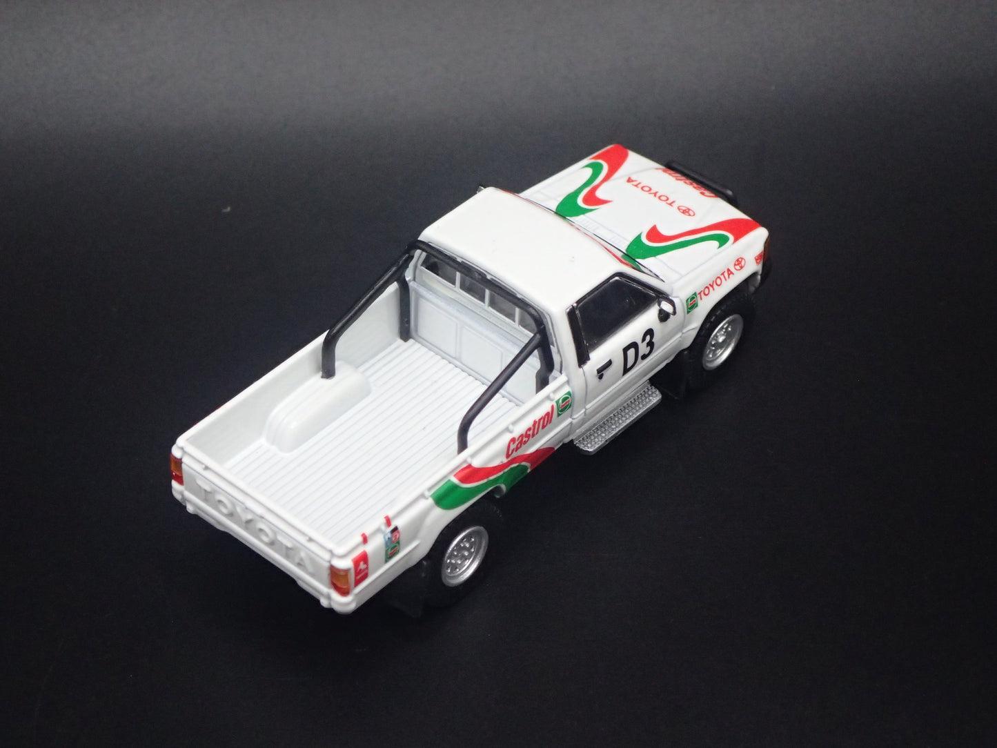 1984-1988 TOYOTA HILUX PICKUP TRUCK N60 N70 SERIES 1/64 SCALE DIECAST MODEL CAR