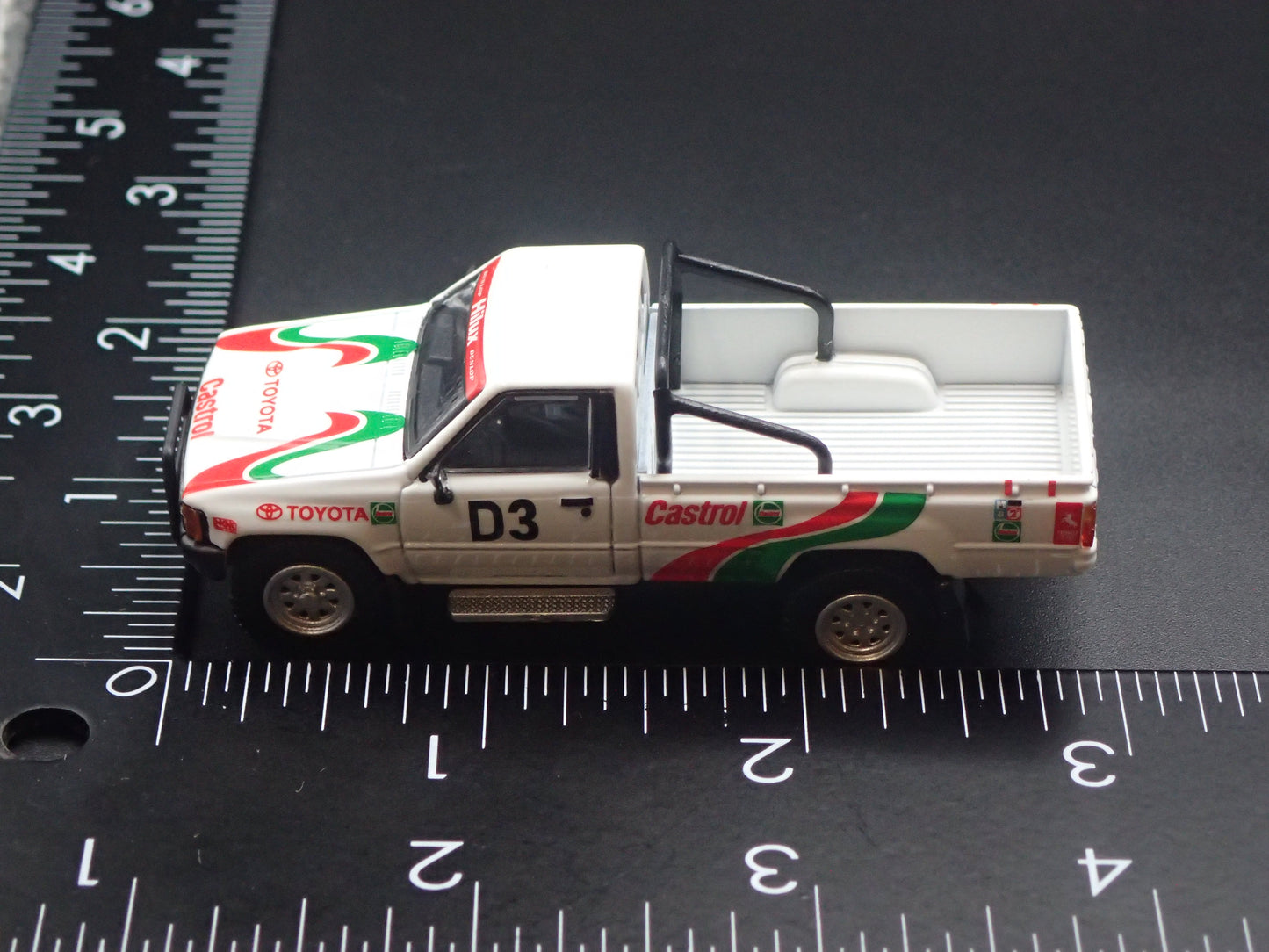 1984-1988 TOYOTA HILUX PICKUP TRUCK N60 N70 SERIES 1/64 SCALE DIECAST MODEL CAR