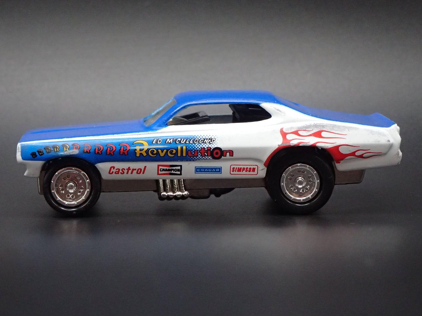 1972 72 PLYMOUTH DUSTER REVELLUTION 1/64 SCALE DIECAST MODEL CAR