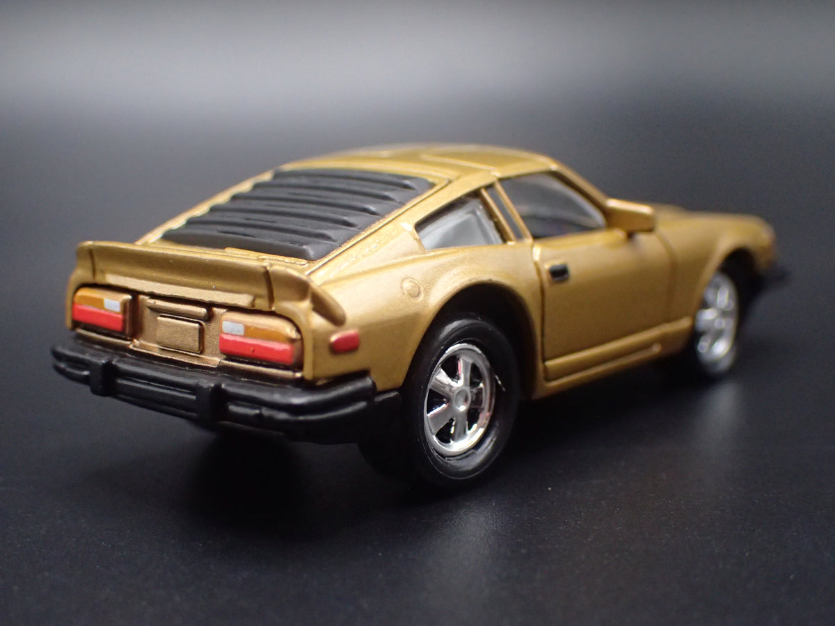 1981 81 DATSUN 280ZX TURBO GOLD 1:64 SCALE COLLECTIBLE DIORAMA DIECAST MODEL CAR