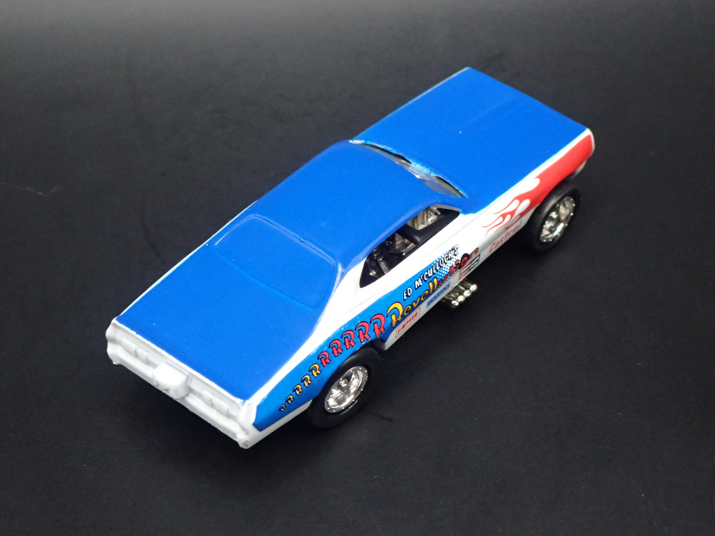 1972 72 PLYMOUTH DUSTER REVELLUTION 1/64 SCALE DIECAST MODEL CAR