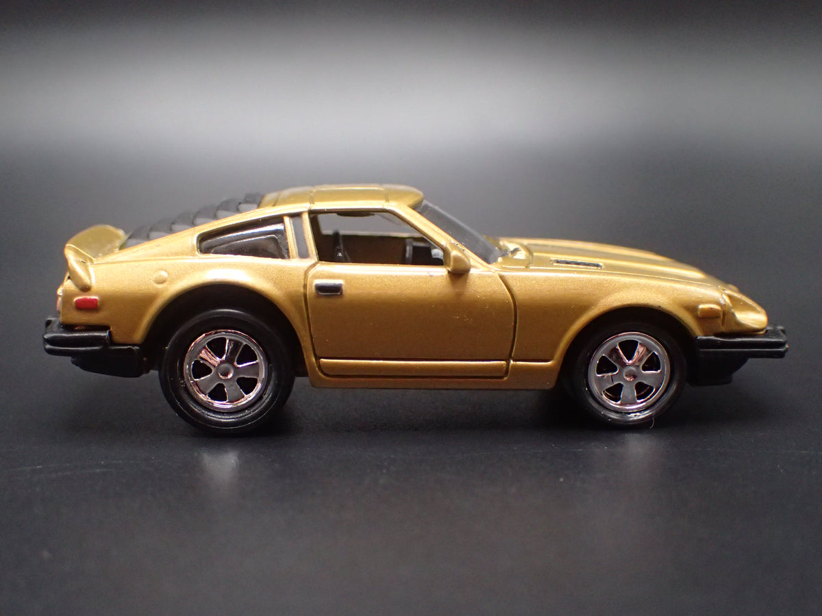 1981 81 DATSUN 280ZX TURBO GOLD 1:64 SCALE COLLECTIBLE DIORAMA DIECAST MODEL CAR