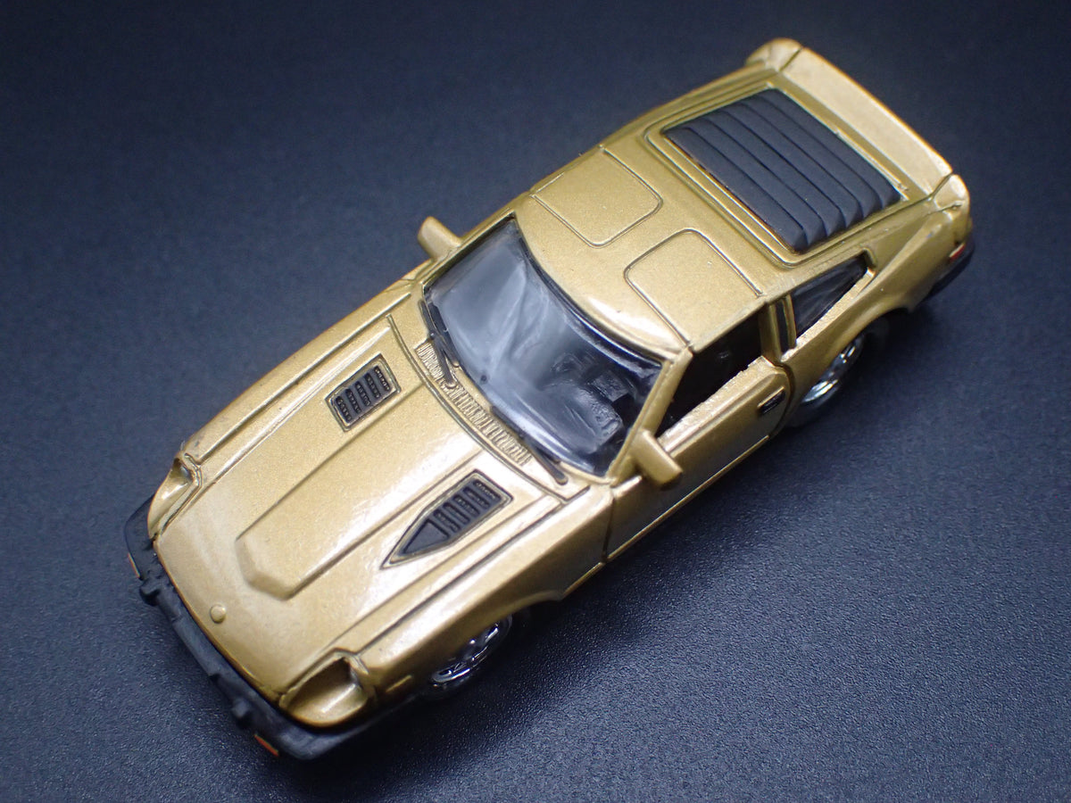 1981 81 DATSUN 280ZX TURBO GOLD 1:64 SCALE COLLECTIBLE DIORAMA DIECAST MODEL CAR