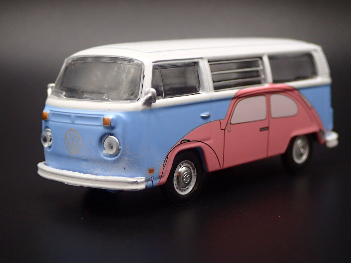 1967-1979 VW VOLKSWAGEN TYPE 2 T2 BUS BLUE 1/64 SCALE DIORAMA DIECAST MODEL CAR