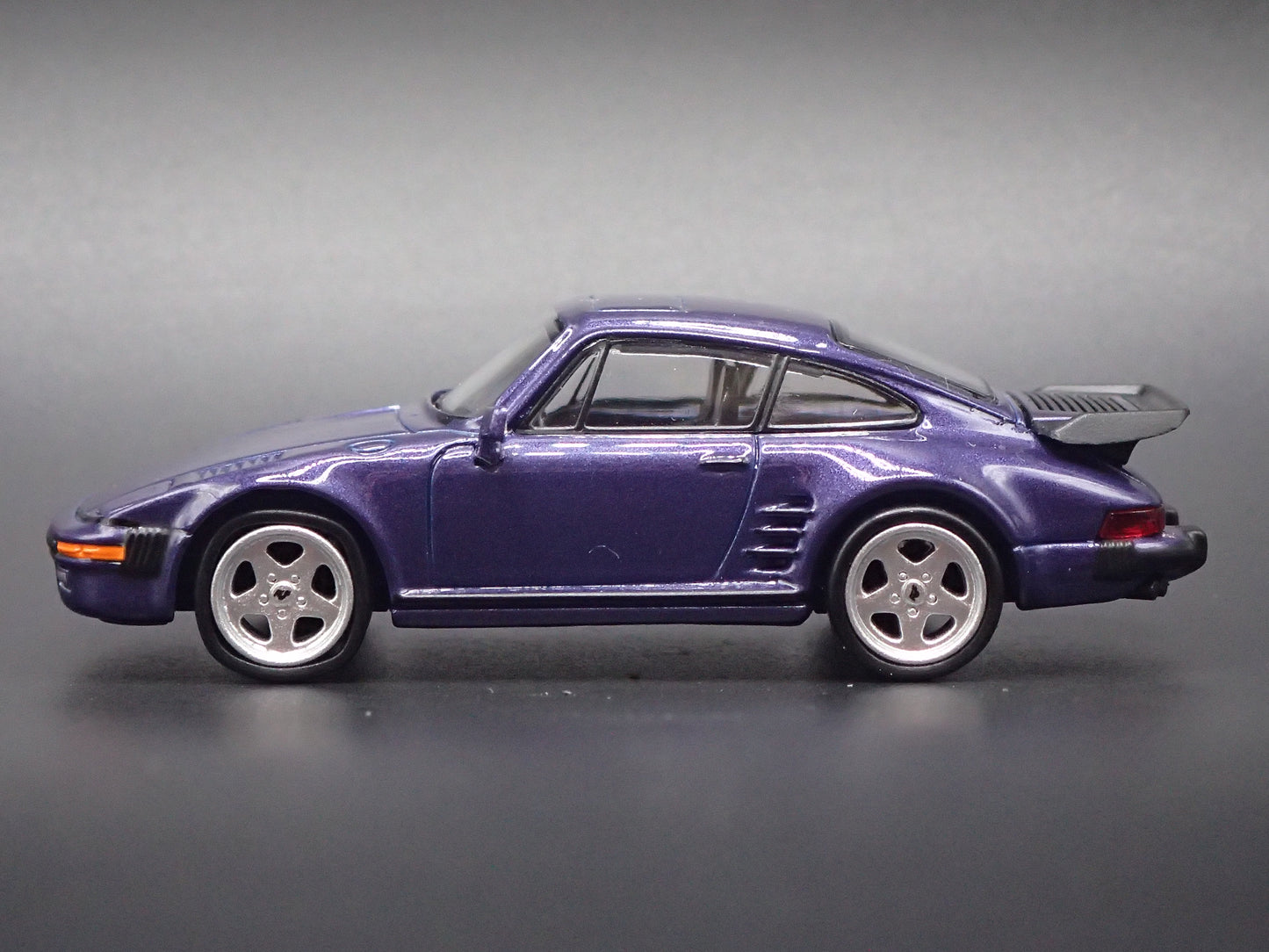 1983-1989 PORSCHE 911 CARRERA RUF BTR SLANTNOSE 1:64 SCALE DIECAST MODEL CAR