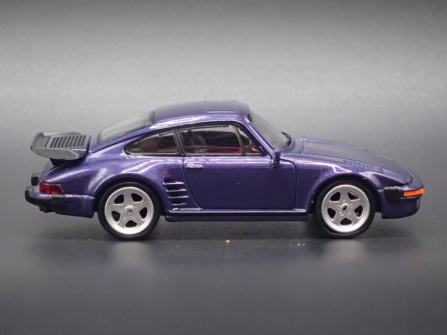 1983-1989 PORSCHE 911 CARRERA RUF BTR SLANTNOSE 1:64 SCALE DIECAST MODEL CAR