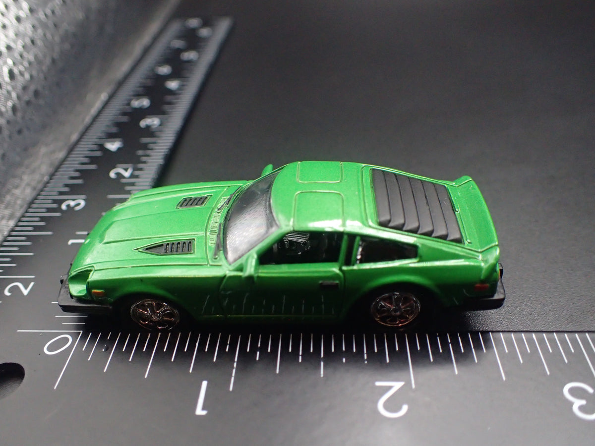 1981 81 DATSUN 280ZX TURBO GREEN 1:64 SCALE COLLECTIBLE DIORAMA DIECAST MODEL CAR
