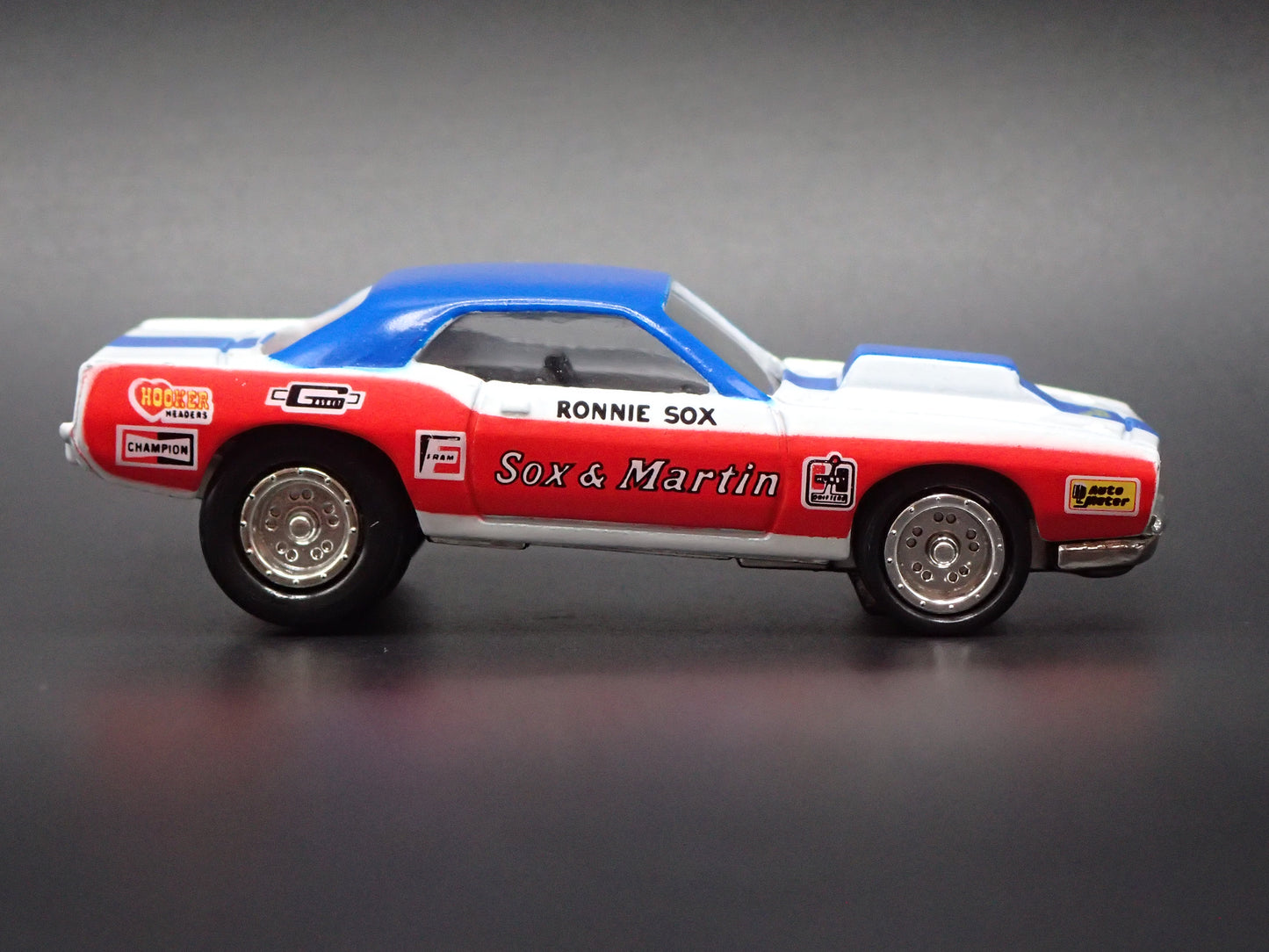 1971 71 PLYMOUTH BARRACUDA CUDA SOX & MARTIN NHRA 1/64 SCALE DIECAST MODEL CAR
