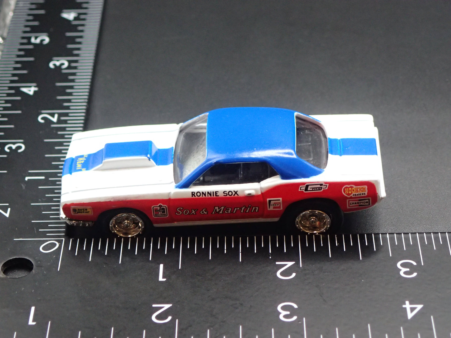 1971 71 PLYMOUTH BARRACUDA CUDA SOX & MARTIN NHRA 1/64 SCALE DIECAST MODEL CAR