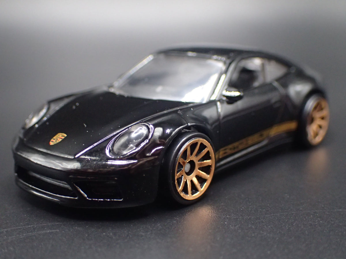 2017-2022 PORSCHE 911 CARRERA TOURING BLACK 1:64 SCALE DIORAMA DIECAST MODEL CAR
