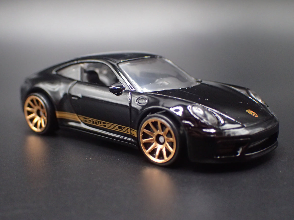 2017-2022 PORSCHE 911 CARRERA TOURING BLACK 1:64 SCALE DIORAMA DIECAST MODEL CAR