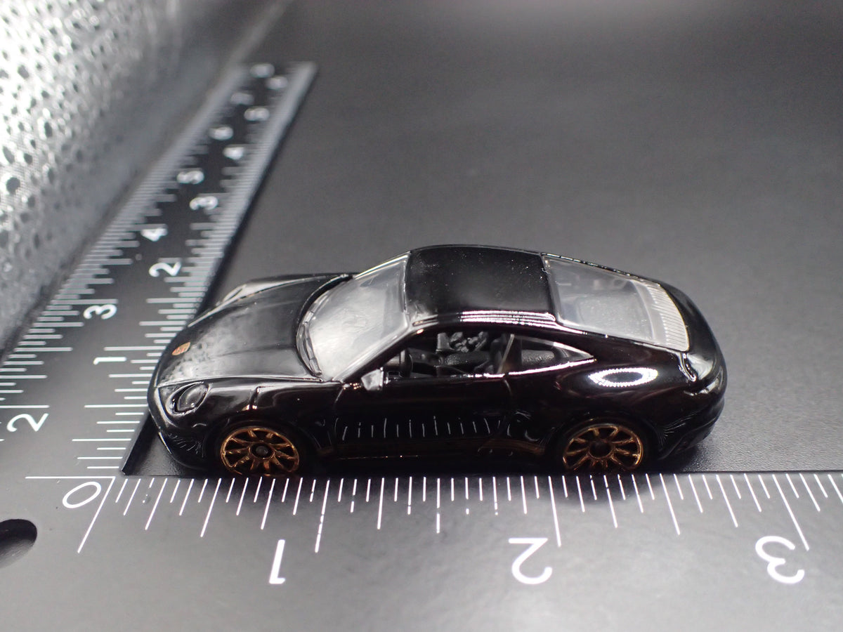 2017-2022 PORSCHE 911 CARRERA TOURING BLACK 1:64 SCALE DIORAMA DIECAST MODEL CAR
