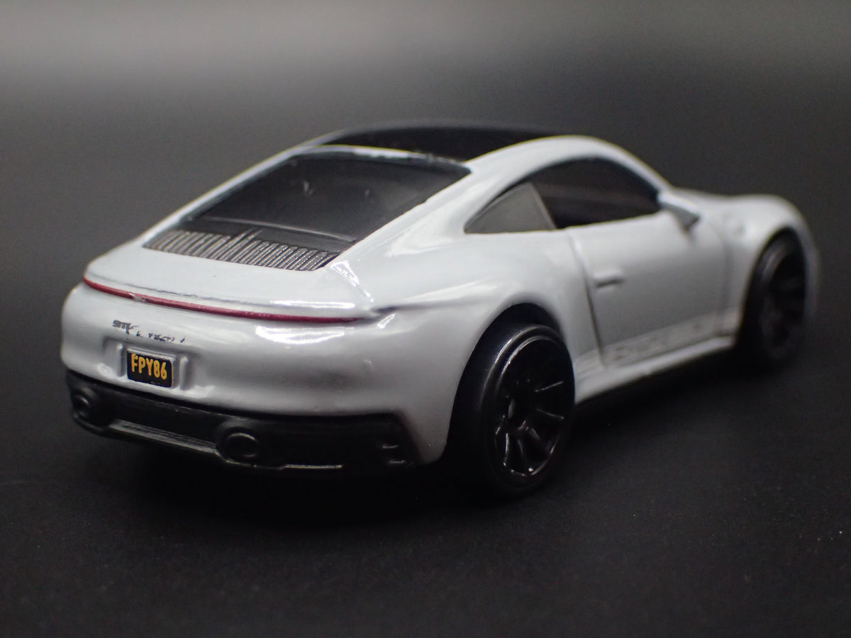 2017-2022 PORSCHE 911 CARRERA TOURING GRAY 1:64 SCALE DIORAMA DIECAST MODEL CAR