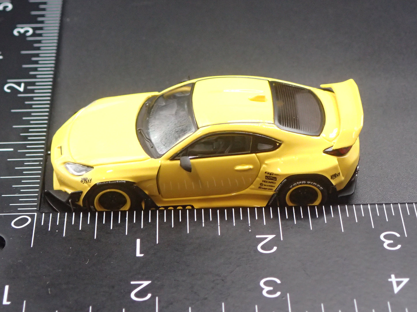 2021-2026 TOYOTA GR86 PANDEM 1/64 SCALE COLLECTIBLE DIORAMA DIECAST MODEL CAR