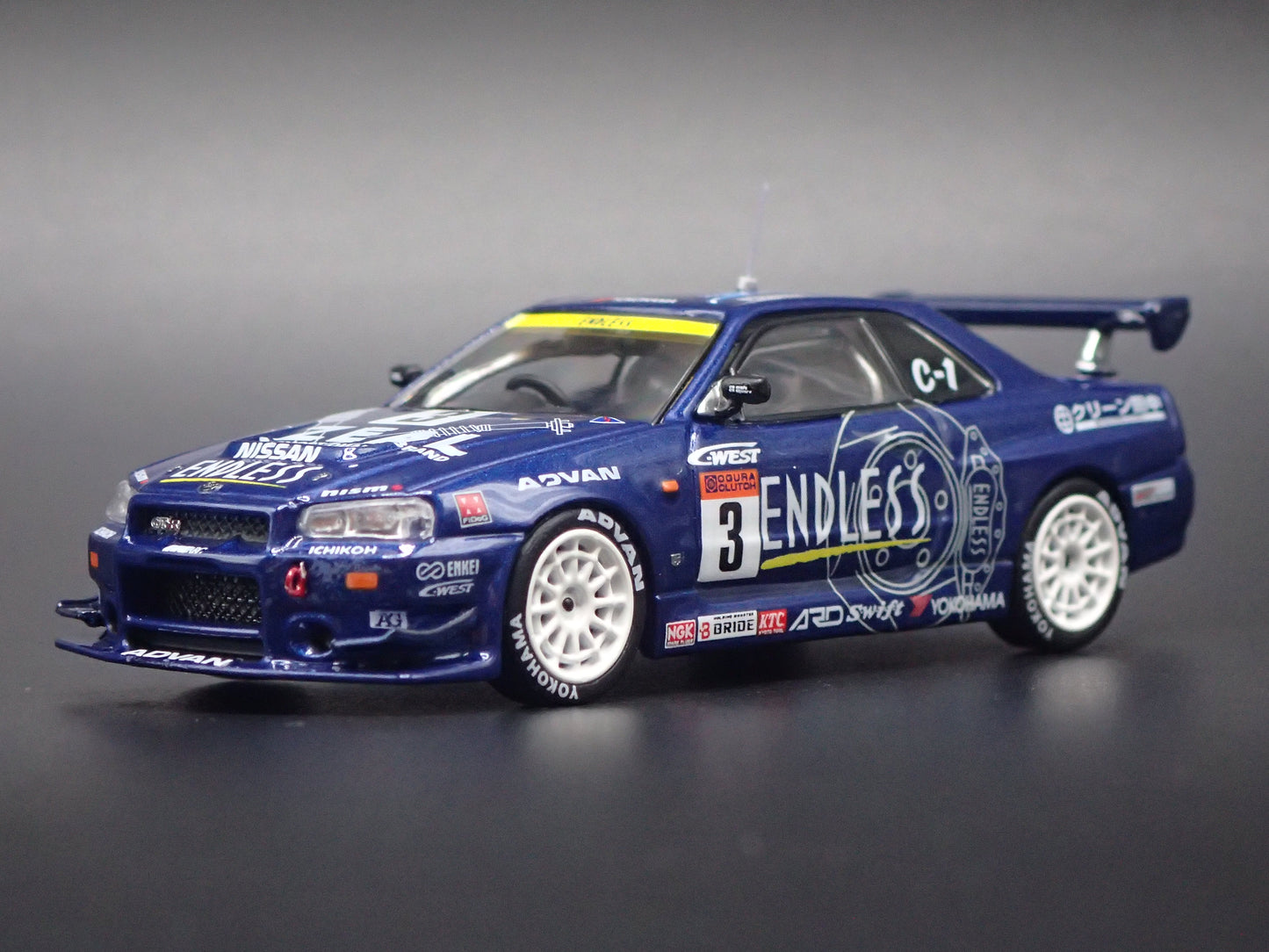 1999-2002 NISSAN SKYLINE GTR R34 #3 ENDLESS ADVAN 1:64 SCALE DIECAST MODEL CAR