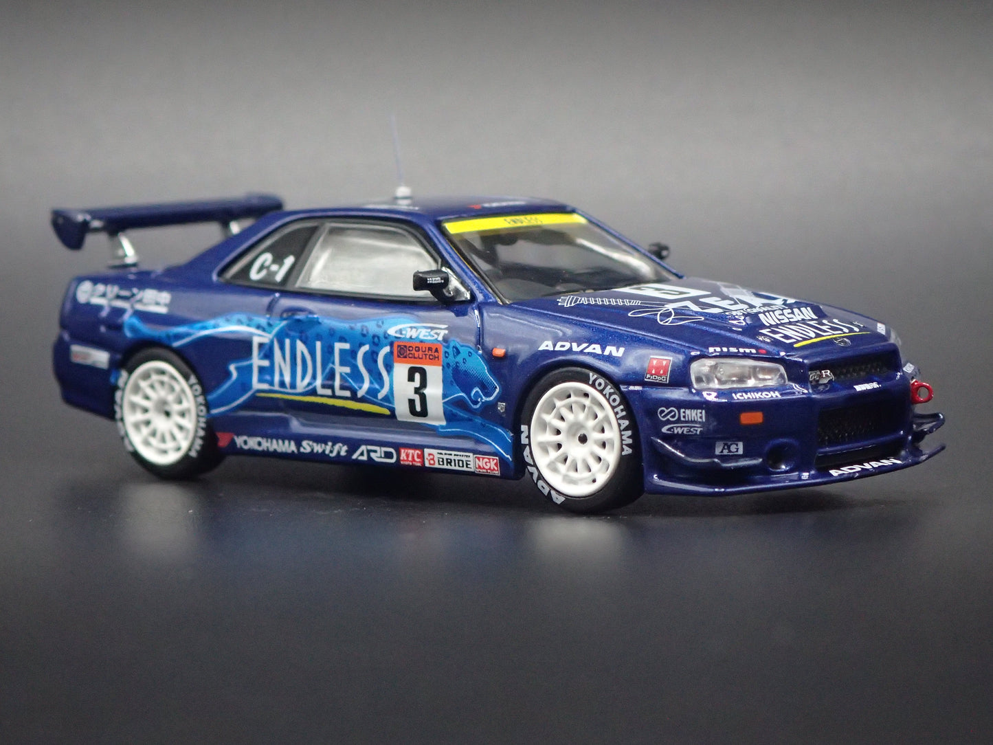 1999-2002 NISSAN SKYLINE GTR R34 #3 ENDLESS ADVAN 1:64 SCALE DIECAST MODEL CAR