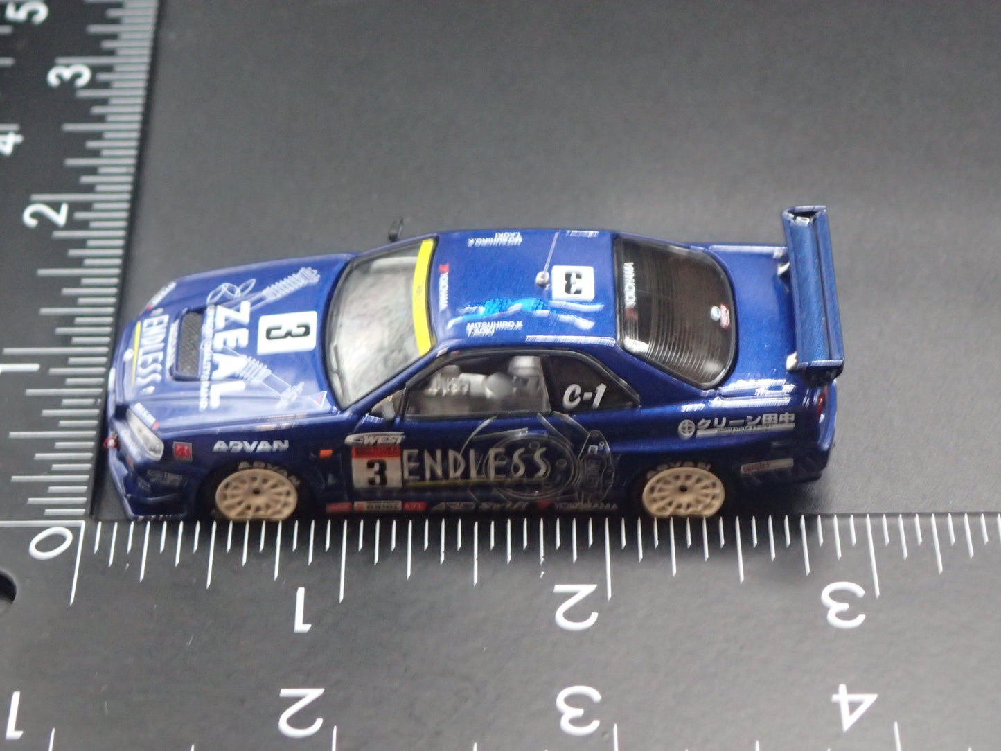 1999-2002 NISSAN SKYLINE GTR R34 #3 ENDLESS ADVAN 1:64 SCALE DIECAST MODEL CAR