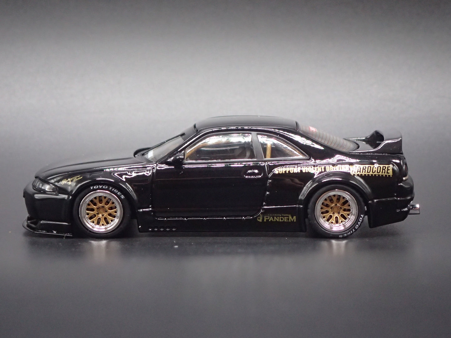1993-1998 NISSAN SKYLINE GTR BCNR33 PANDEM ROCKET BUNNY 1:64 SCALE DIECAST MODEL CAR