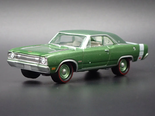 1969 69 DODGE DART GTS GREEN 1:64 SCALE COLLECTIBLE DIORAMA DIECAST MODEL CAR