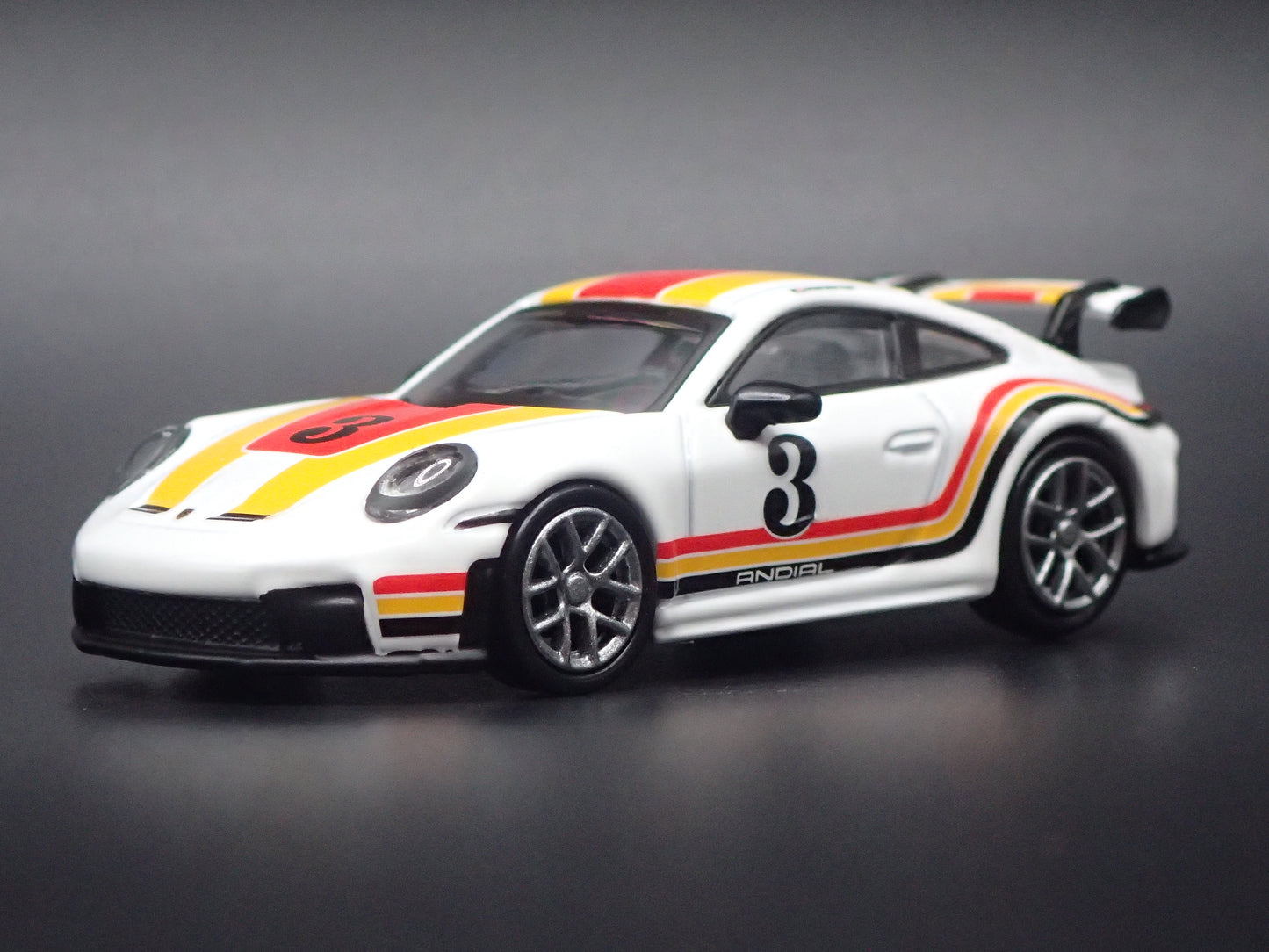 2025-2026 PORSCHE 911 GT3 992.2 WHITE 1:64 SCALE COLLECTIBLE DIECAST MODEL CAR
