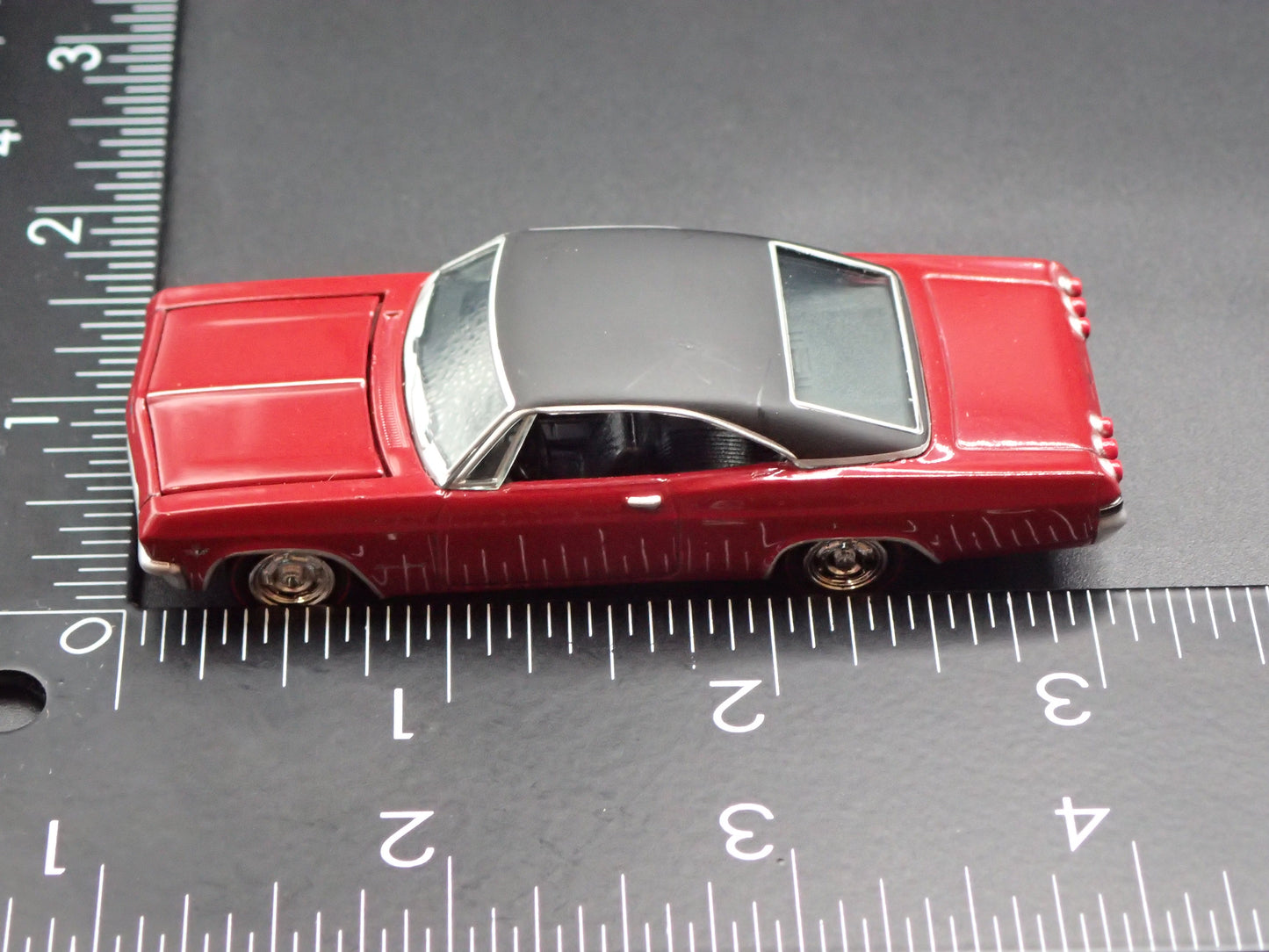 1965 65 CHEVY CHEVROLET IMPALA SS RED 1:64 SCALE DIORAMA DIECAST MODEL CAR