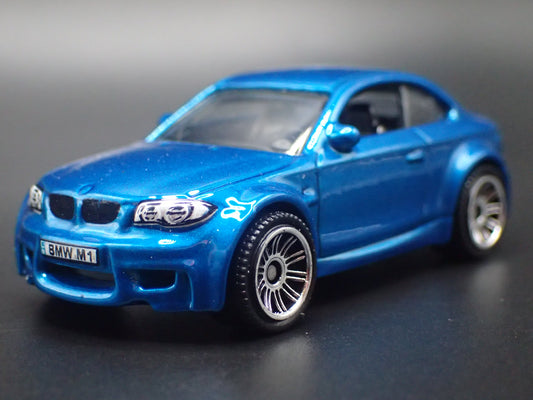 2007-2013 BMW 1M COUPE E82 1:64 SCALE COLLECTIBLE DIORAMA DIECAST MODEL CAR-Burning Rubber Toy Company