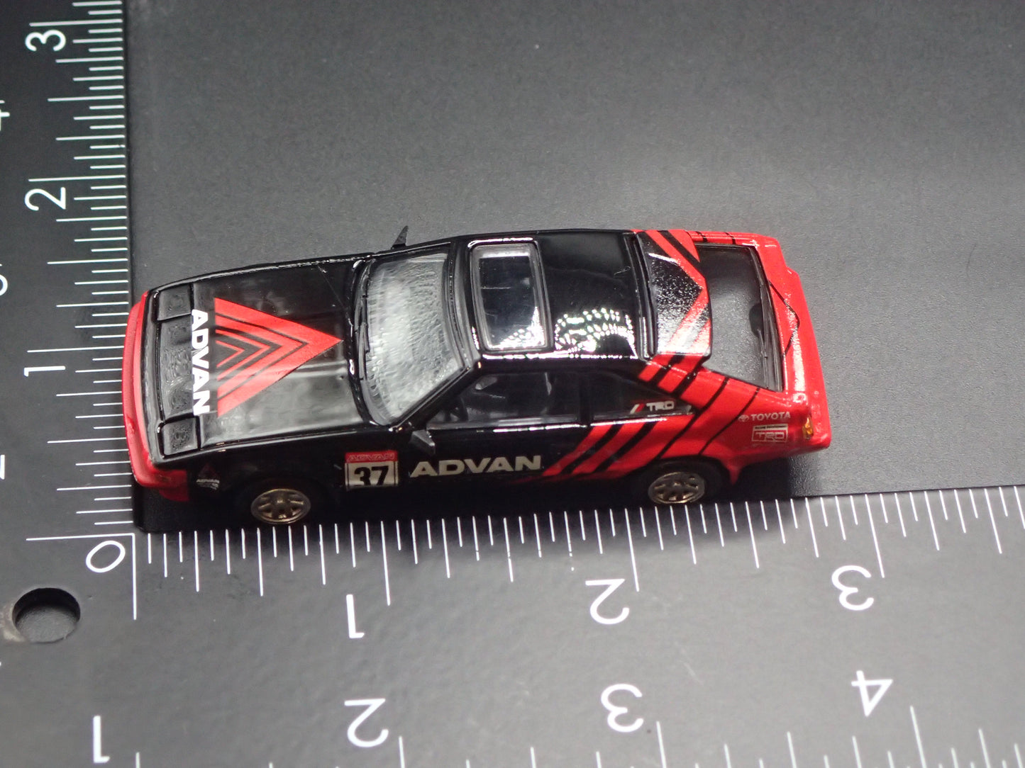 1982-1986 TOYOTA CELICA SUPRA XX ADVAN 1/64 SCALE DIORAMA DIECAST MODEL CAR