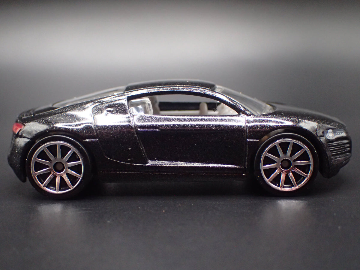 2006-2015 AUDI R8 SUPERCAR BLACK 1:64 SCALE COLLECTIBLE DIORAMA DIECAST MODEL CAR