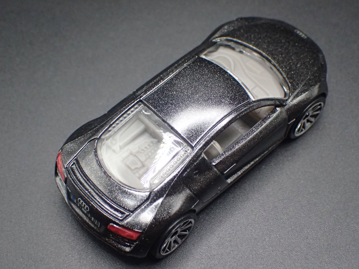 2006-2015 AUDI R8 SUPERCAR BLACK 1:64 SCALE COLLECTIBLE DIORAMA DIECAST MODEL CAR