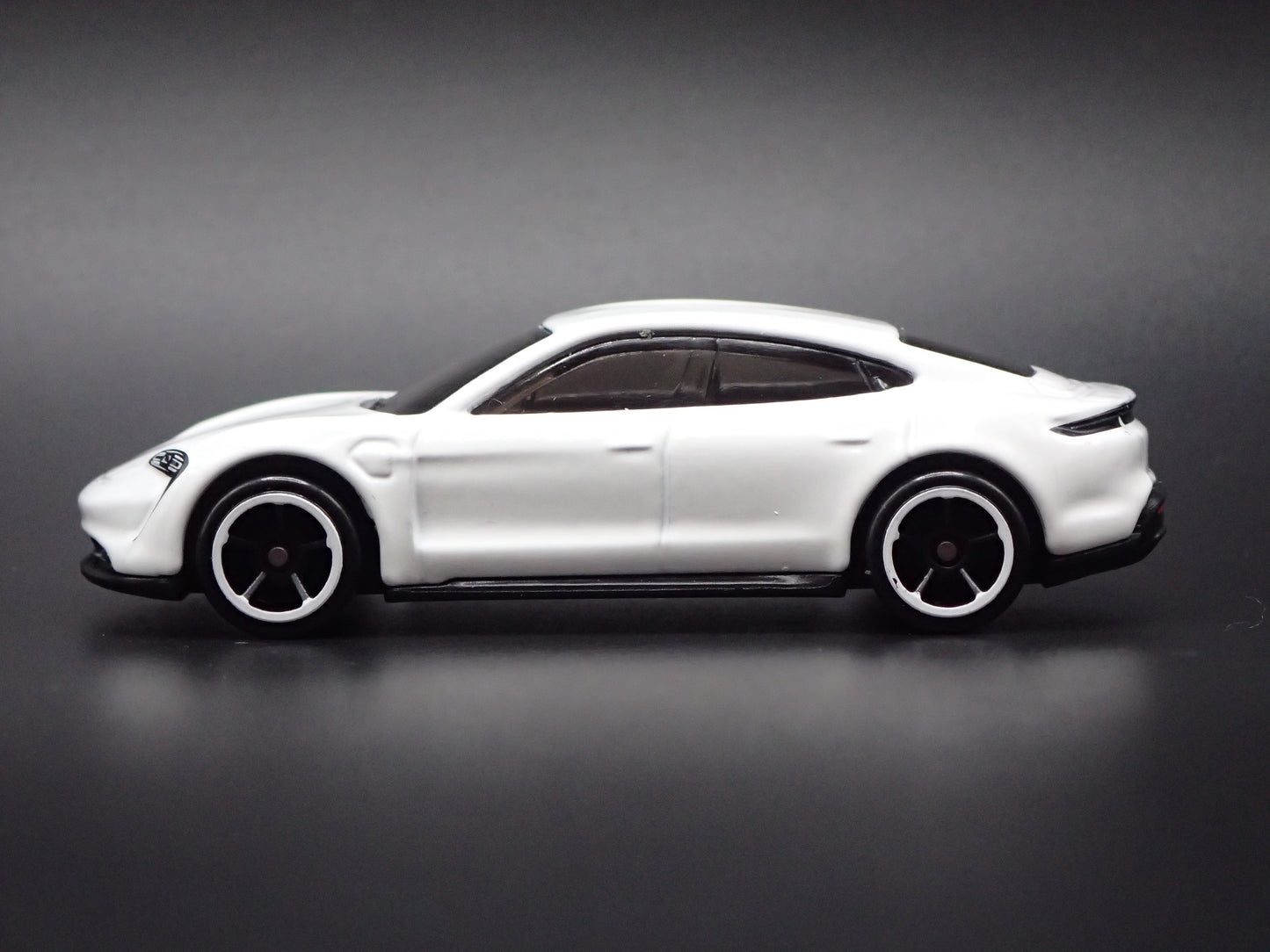 2019-2025 PORSCHE TAYCAN TURBO S WHITE 1:64 SCALE COLLECTIBLE DIECAST MODEL CAR