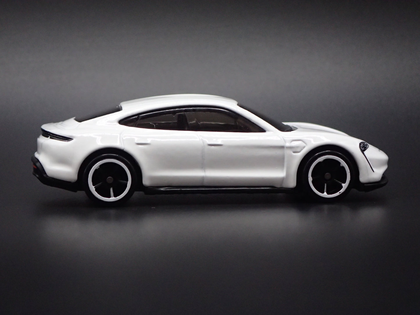 2019-2025 PORSCHE TAYCAN TURBO S WHITE 1:64 SCALE COLLECTIBLE DIECAST MODEL CAR