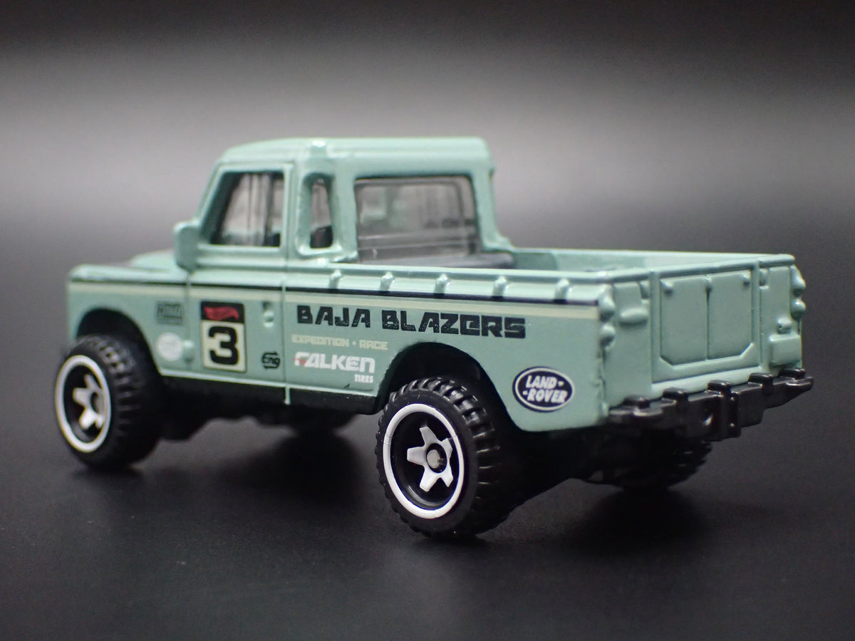 1971-1985 LAND ROVER SERIES III 3 PICKUP TRUCK GREEN 1/64 SCALE DIECAST MODEL CAR