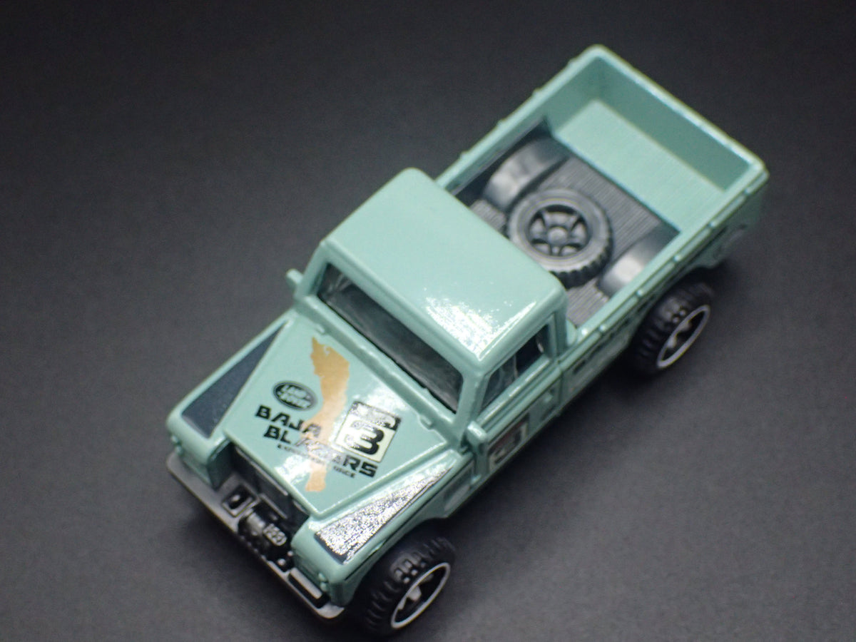 1971-1985 LAND ROVER SERIES III 3 PICKUP TRUCK GREEN 1/64 SCALE DIECAST MODEL CAR