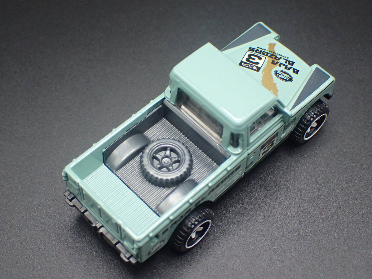 1971-1985 LAND ROVER SERIES III 3 PICKUP TRUCK GREEN 1/64 SCALE DIECAST MODEL CAR