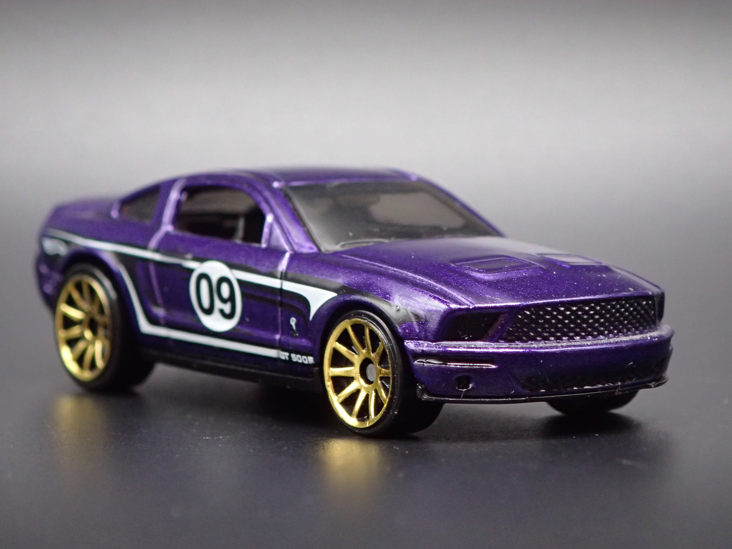 2007 07 FORD MUSTANG SHELBY GT500 PURPLE  1:64 SCALE COLLECTIBLE DIECAST MODEL CAR