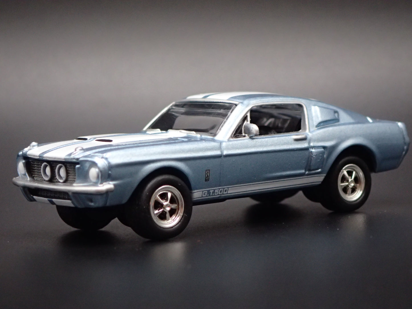 1967 67 FORD MUSTANG SHELBY GT500 RARE 1/64 SCALE DIORAMA DIECAST MODEL CAR