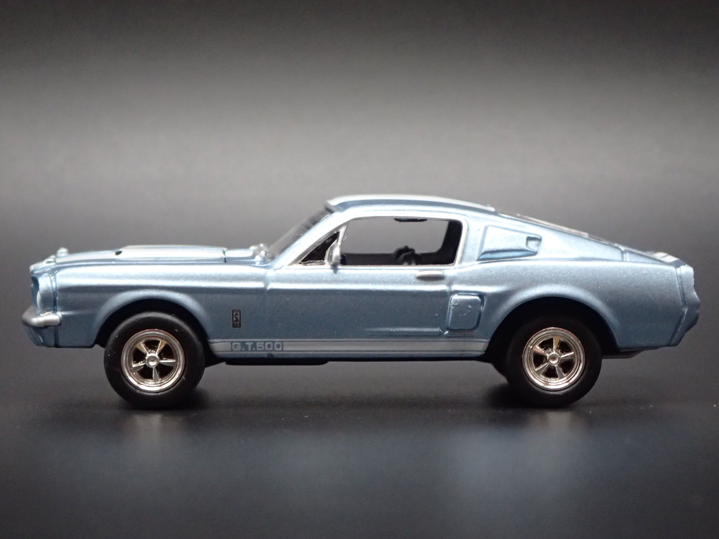 1967 67 FORD MUSTANG SHELBY GT500 RARE 1/64 SCALE DIORAMA DIECAST MODEL CAR