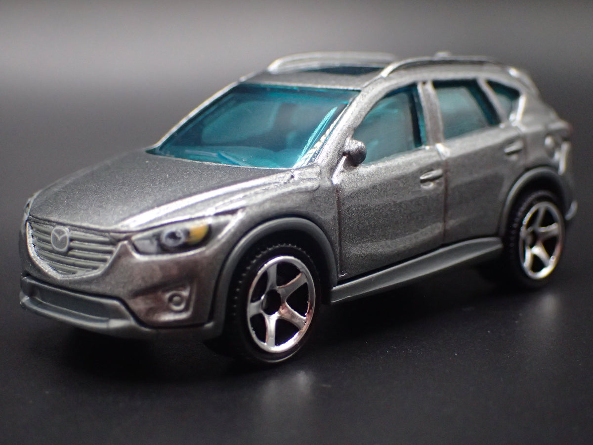 2013 - 2016 MAZDA CX5 SUV GRAY 1:64 SCALE COLLECTIBLE DIORAMA DIECAST MODEL CAR