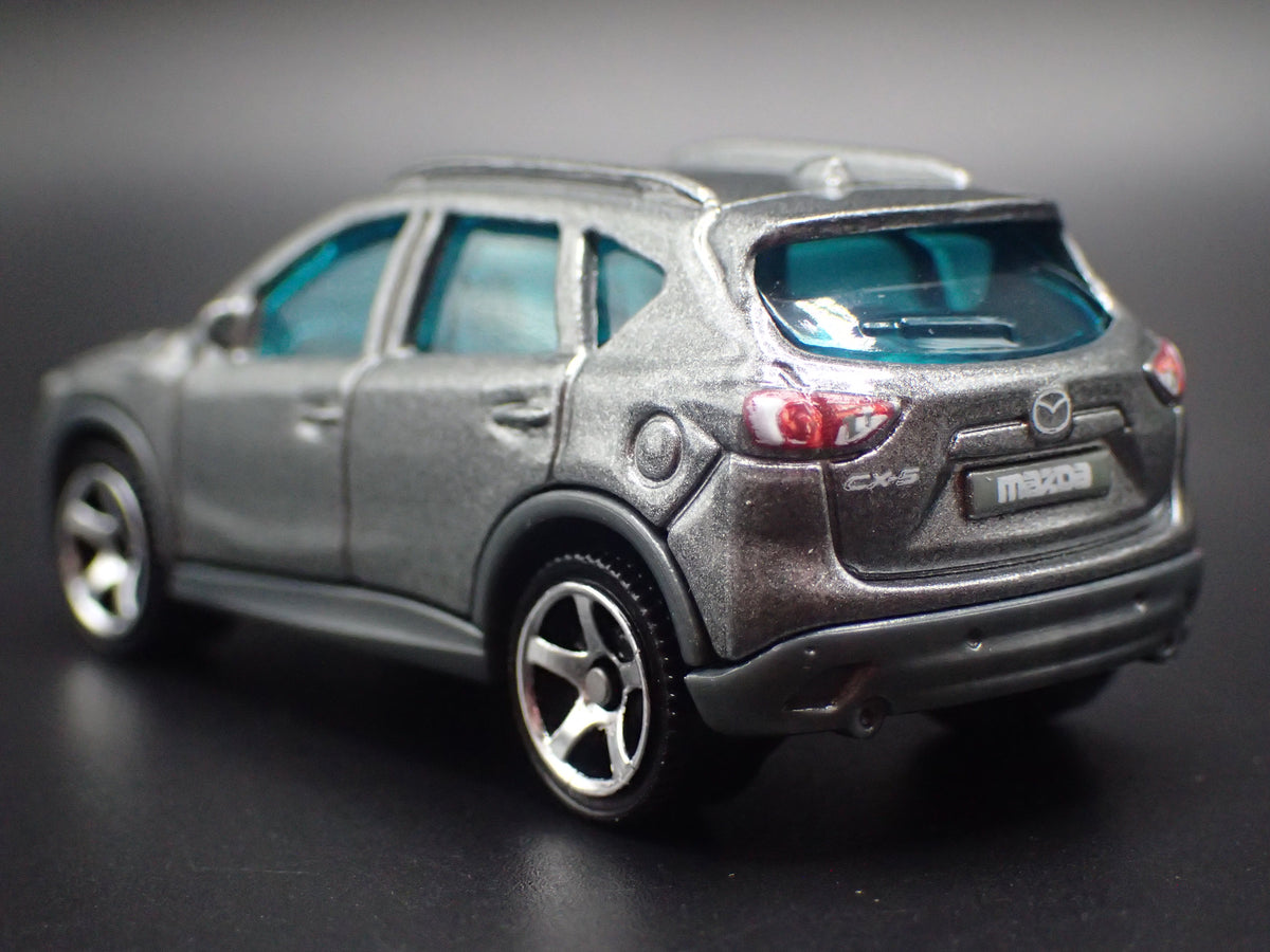 2013 - 2016 MAZDA CX5 SUV GRAY 1:64 SCALE COLLECTIBLE DIORAMA DIECAST MODEL CAR