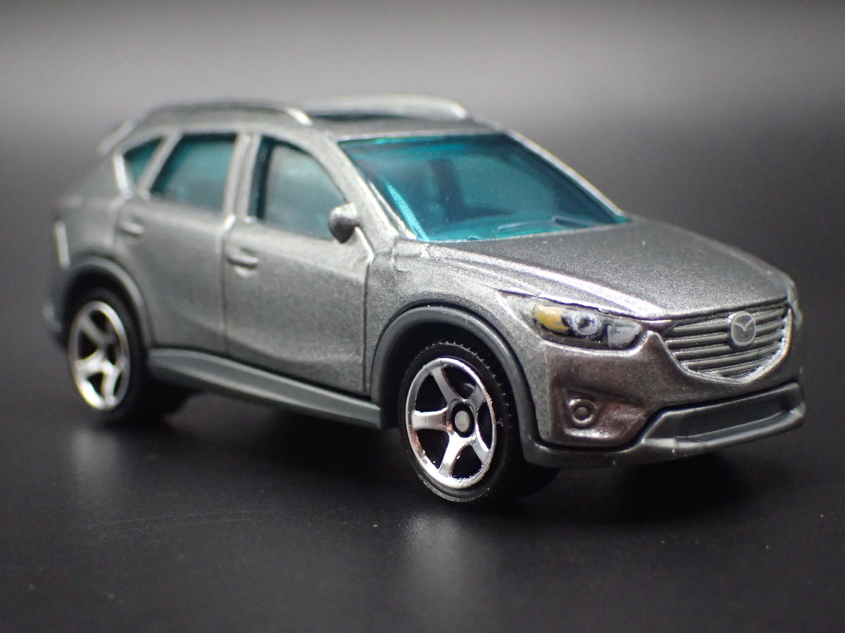 2013 - 2016 MAZDA CX5 SUV GRAY 1:64 SCALE COLLECTIBLE DIORAMA DIECAST MODEL CAR