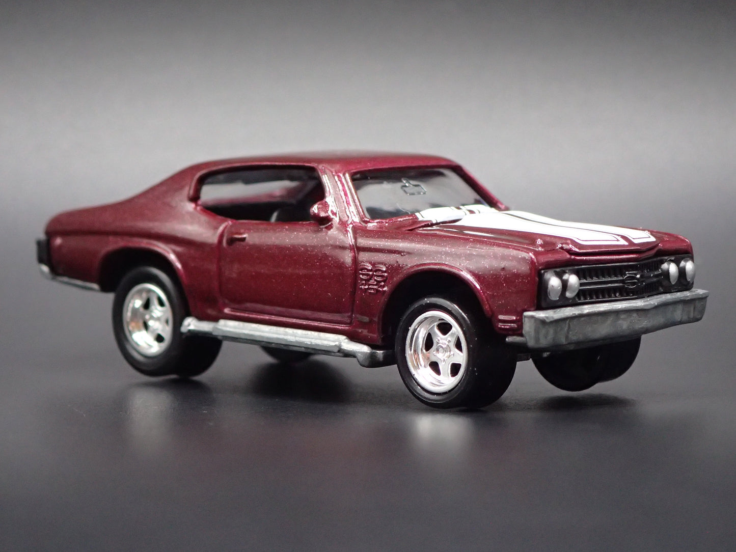 1970 70 CHEVY CHEVROLET CHEVELLE SS RARE 1:64 SCALE DIORAMA DIECAST MODEL CAR