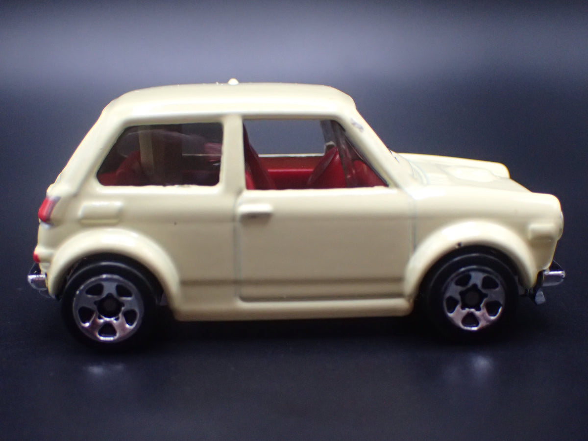 1973-1978 HONDA CIVIC CUSTOM CREAM 1:64 SCALE COLLECTIBLE DIECAST MODEL CAR