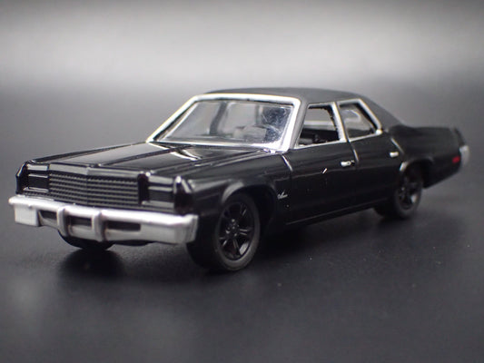 1977 77 DODGE MONACO 4 DOOR BLACK 1/64 SCALE DIORAMA DIECAST MODEL CAR
