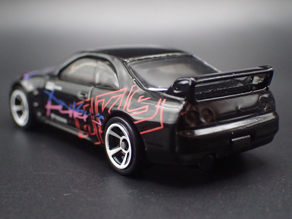1993-1998 NISSAN SKYLINE GTR R33 BLACK 1:64 SCALE COLLECTIBLE DIECAST MODEL CAR