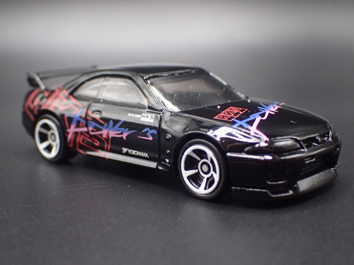 1993-1998 NISSAN SKYLINE GTR R33 BLACK 1:64 SCALE COLLECTIBLE DIECAST MODEL CAR