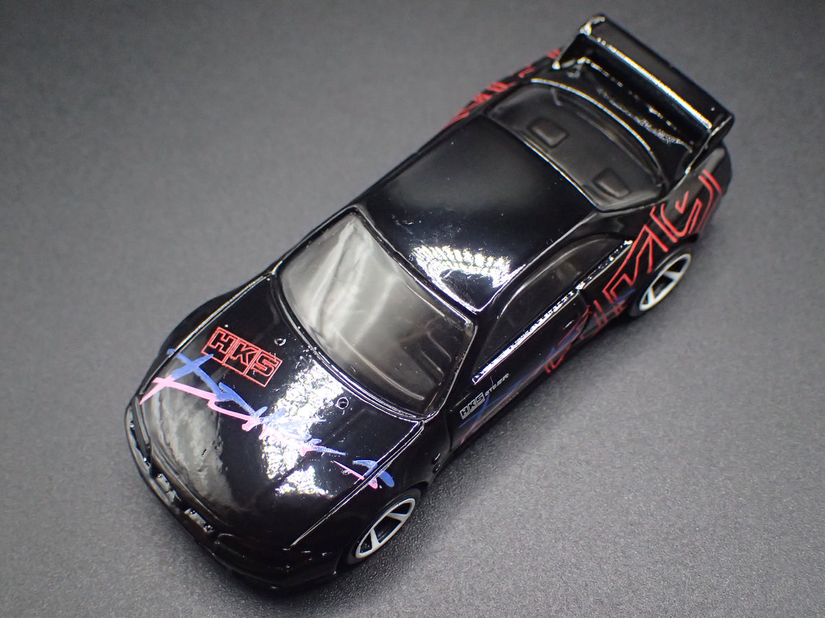 1993-1998 NISSAN SKYLINE GTR R33 BLACK 1:64 SCALE COLLECTIBLE DIECAST MODEL CAR
