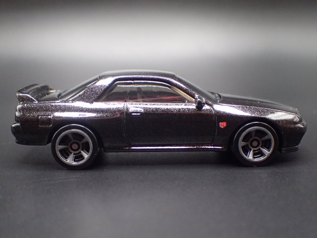 1989-1994 NISSAN SKYLINE GTR BNR32 R32 BLACK 1:64 SCALE DIECAST MODEL CAR